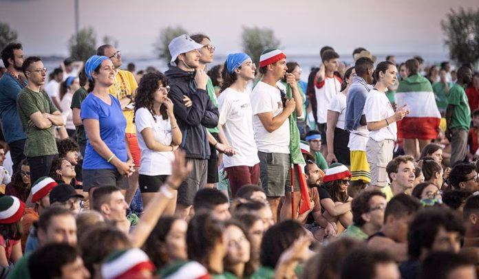 Adolescenti e Giovani